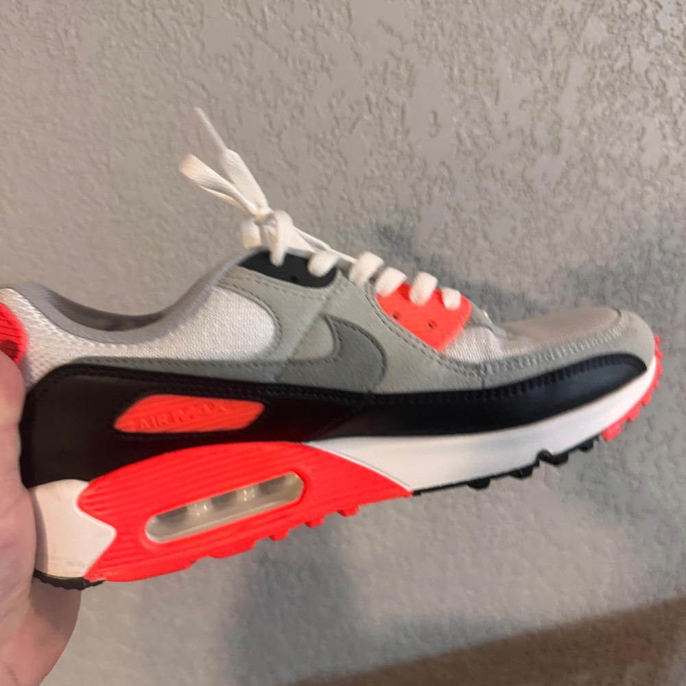 Nike Air Max III White Black Cool Grey Infrared Retro Classic Vintage Sneakers